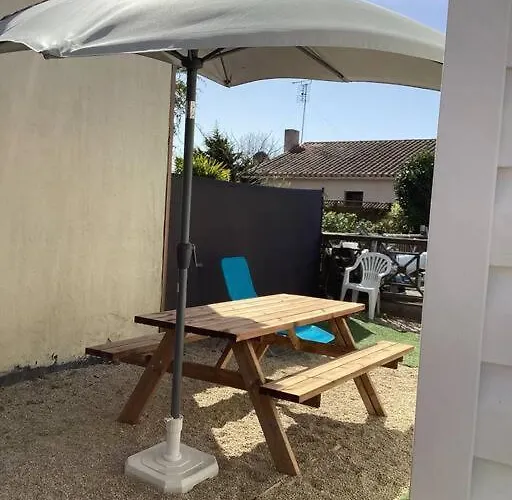 L'etoile De , Maison En Plein Centre